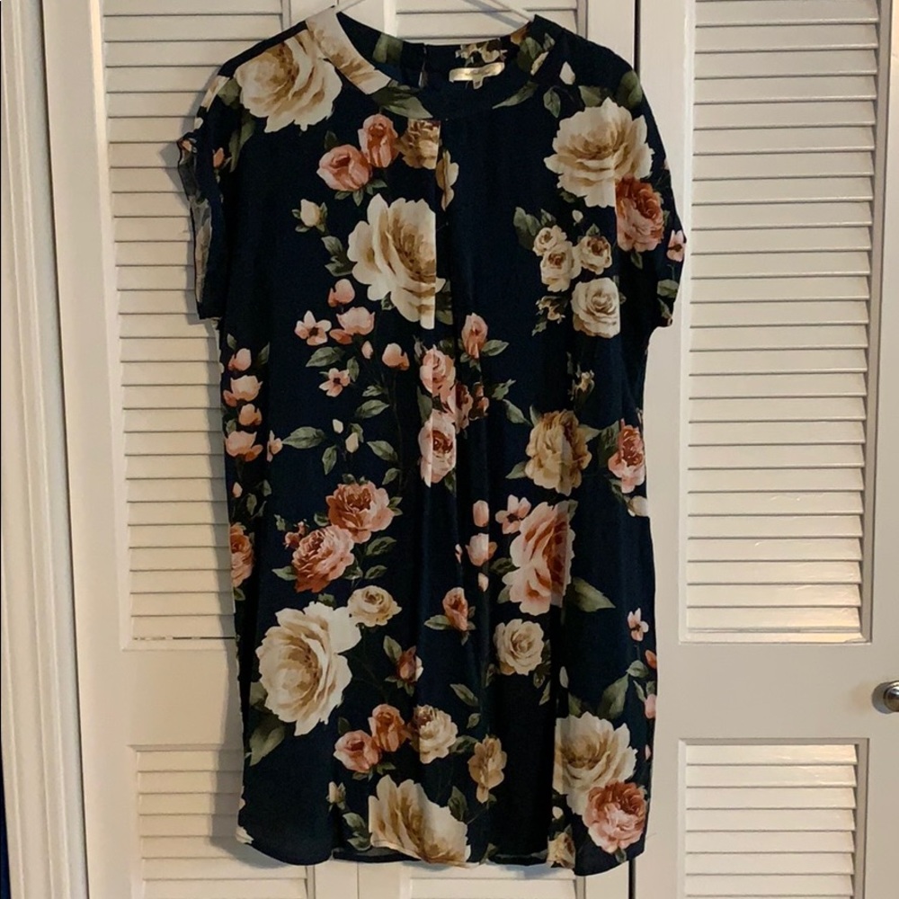 Cute floral dress! NWT